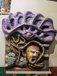 Format : Divers (sculpture) Dimensions : 85 x 77 cm – profondeur 12 cm - Poids : 10 kg Techniques : Plâtre, moulage, acrylique, techniques mixtes Support : Structure sculpturale